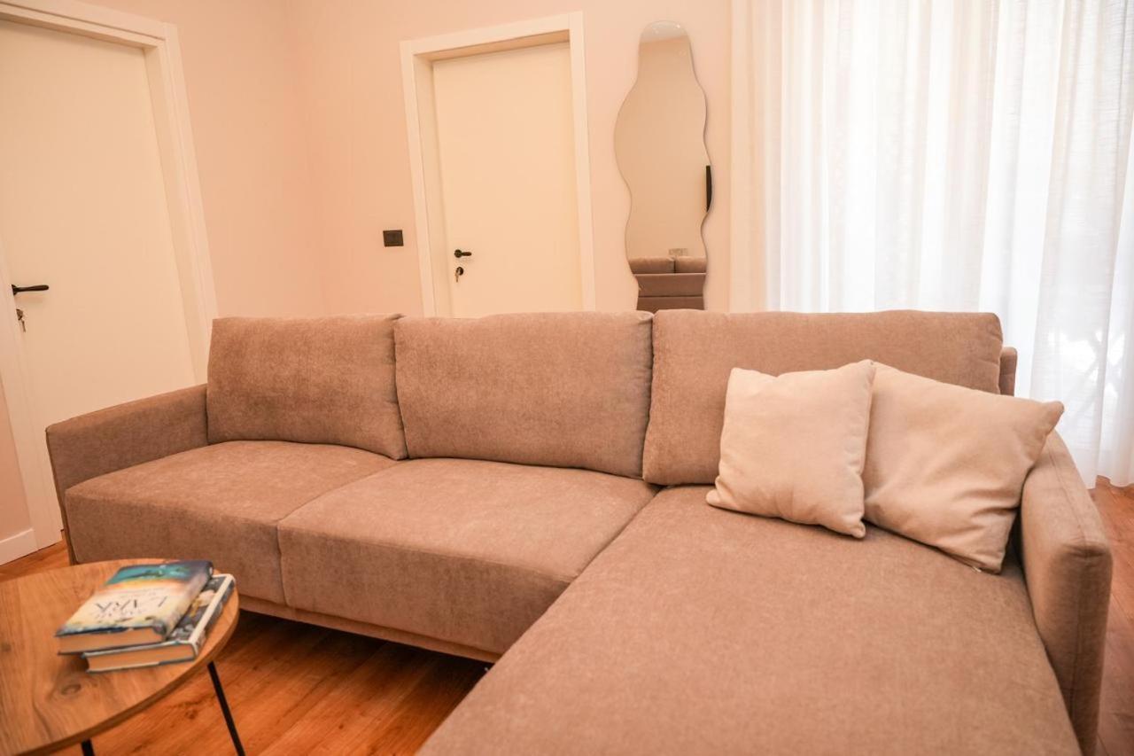 Bougainvilla Apartments Tirana Exterior photo